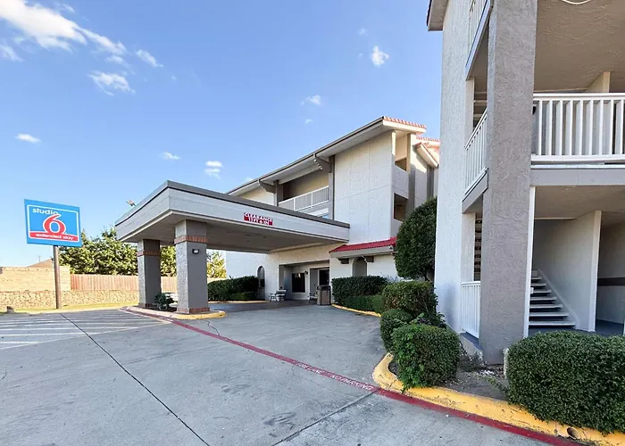Studio 6 Dfw Airport North Irving